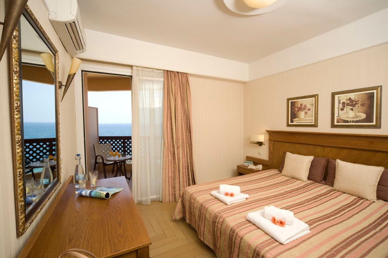 Otel Ideon 3*